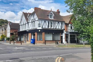 Plus de détails pour 4 Chase Side, Enfield - Bureau à louer