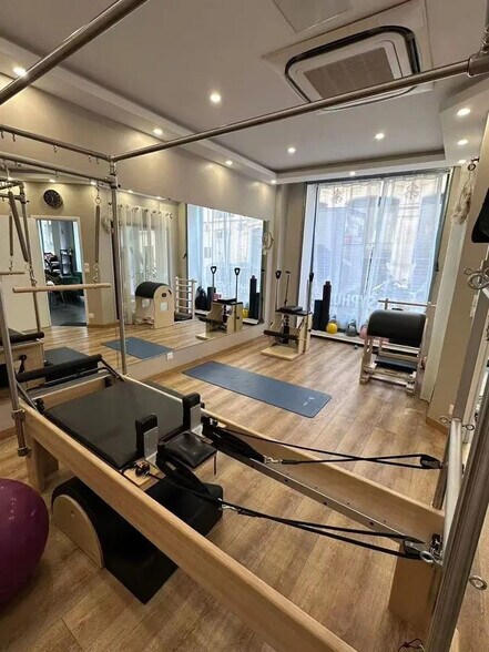 Local commercial dans Paris à louer - Photo intérieure – Image 3 sur 4