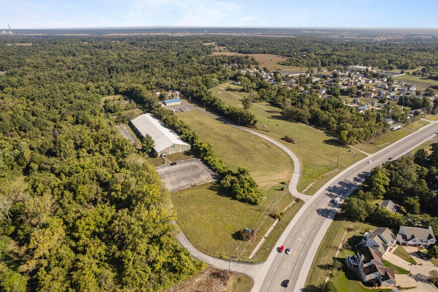 5105 N Lindbergh Blvd, Florissant, MO à vendre - Photo de l’immeuble – Image 2 sur 18