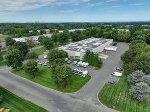 201 Commerce Dr, Moorestown, NJ à louer Aérien– Image 2 sur 3