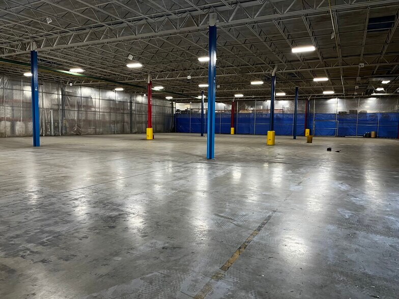 145 Cane Creek Industrial Park Rd, Fletcher, NC à louer - Photo intérieure – Image 2 sur 20