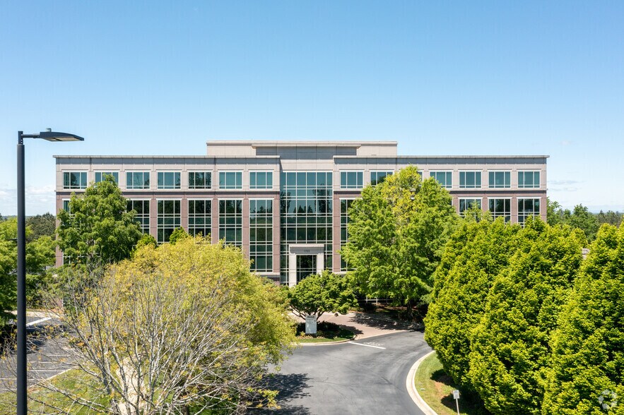 1735 N Brown Rd, Lawrenceville, GA à louer - Photo de l’immeuble – Image 3 sur 15
