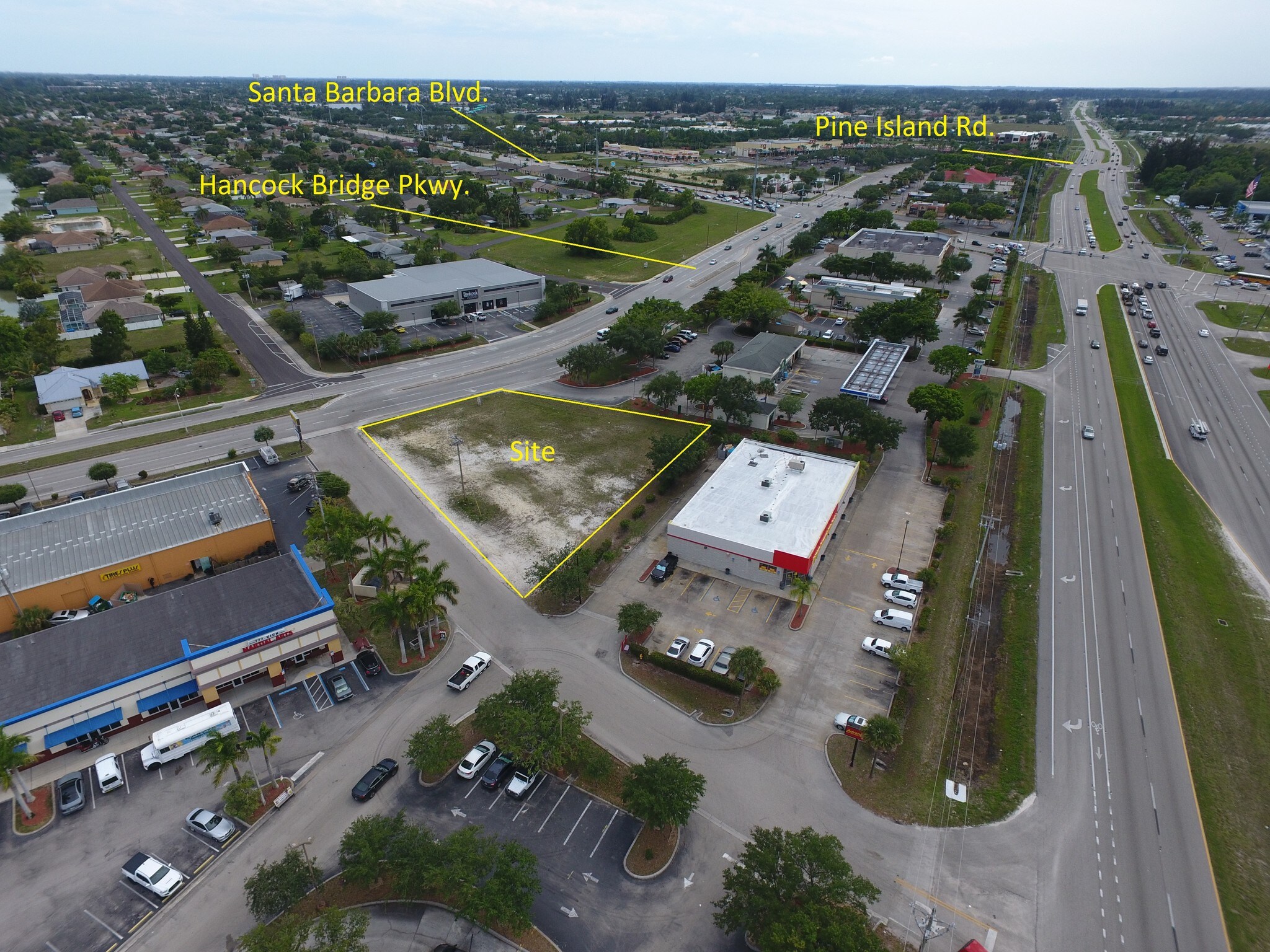 141 Hancock Bridge Pky, Cape Coral, FL à louer Aérien– Image 1 sur 5
