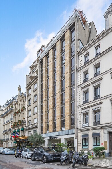 35 Avenue Franklin D. Roosevelt, Paris à louer - Photo de l’immeuble – Image 2 sur 2