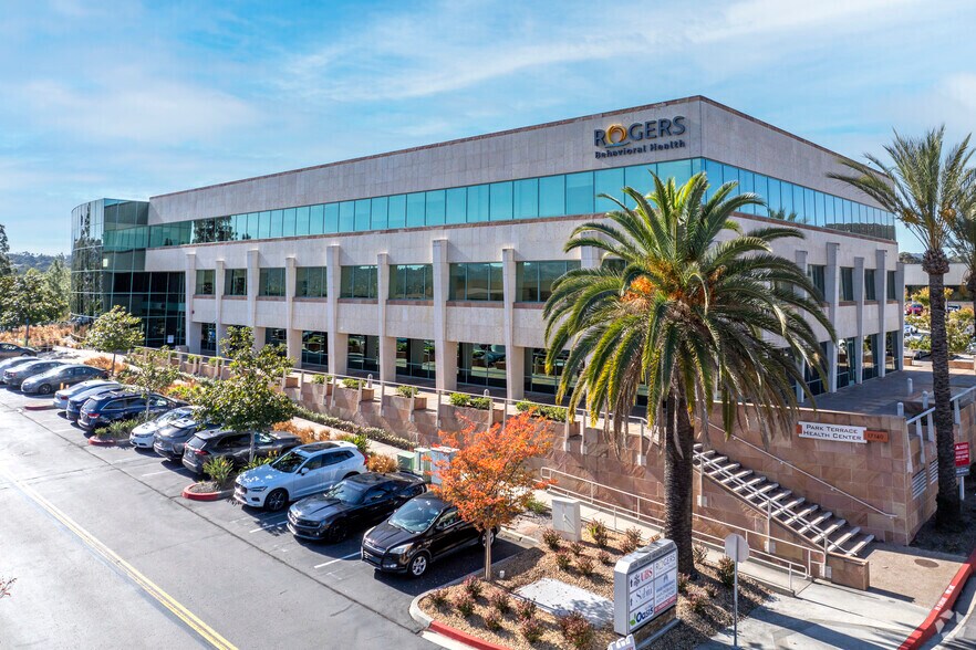 17140 Bernardo Center Dr, San Diego, CA à louer - Photo de l’immeuble – Image 2 sur 36