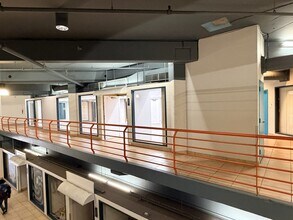 305 E 9th St, Los Angeles, CA à louer Photo intérieure– Image 2 sur 12