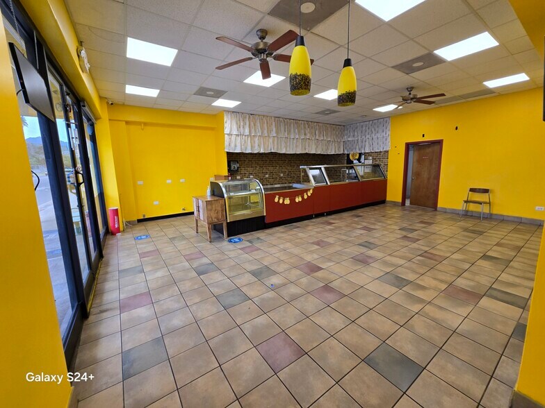 415 Kapahulu Ave, Honolulu, HI à louer - Photo de l’immeuble – Image 3 sur 15