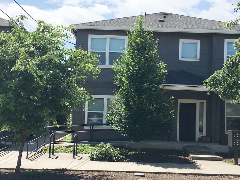 8320 N Princeton St, Portland, OR à vendre - Photo de l’immeuble – Image 2 sur 11