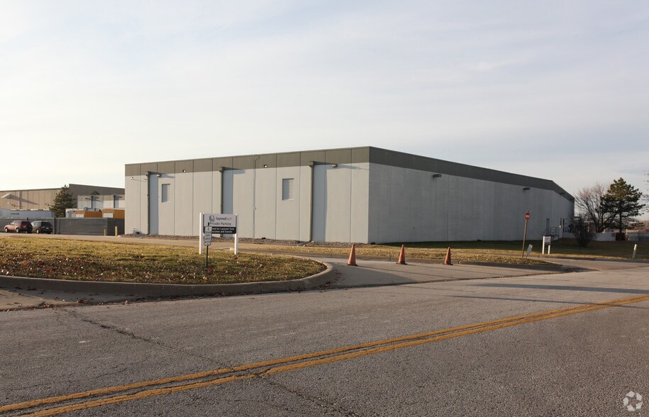 10828 NW AirWorld Dr, Kansas City, MO à louer - Photo de l’immeuble – Image 2 sur 3