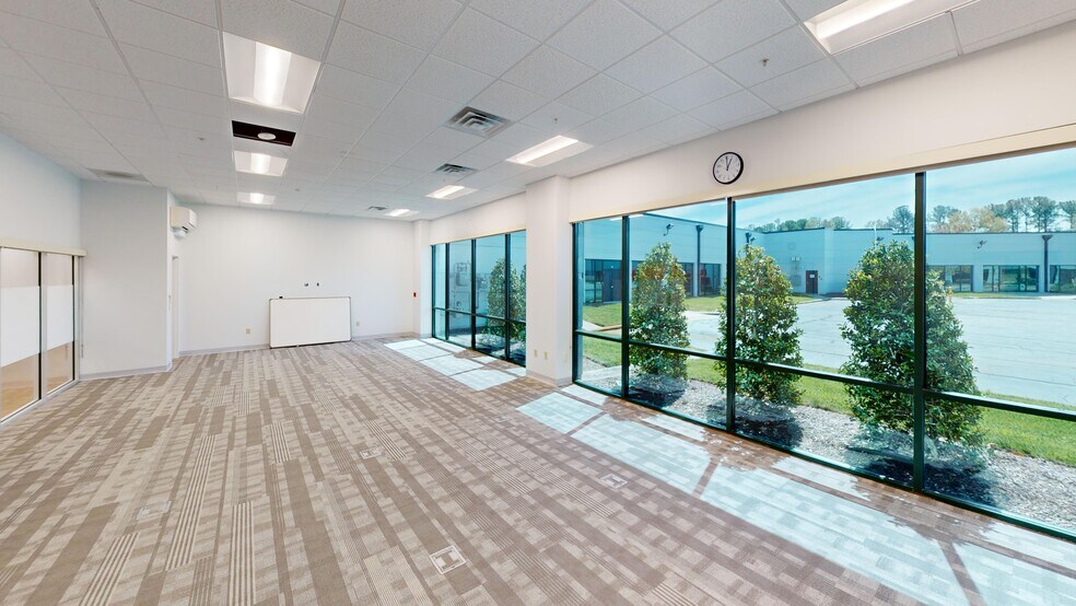 4025 Stirrup Creek Dr, Durham, NC à louer - Photo intérieure – Image 3 sur 13