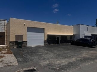 Plus de détails pour 181 NE 32nd Ct, Oakland Park, FL - Industriel/Logistique à vendre