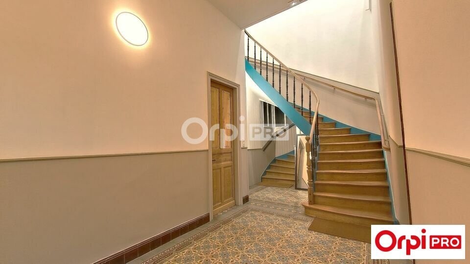 Bureau dans Roubaix à louer - Hall d’entrée – Image 2 sur 12