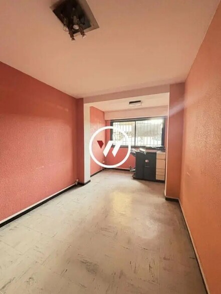 Bureau dans Marseille à louer - Photo de l’immeuble – Image 2 sur 8