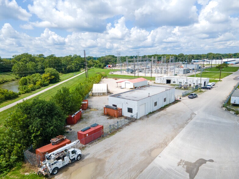 1306 Bedford St, Indianapolis, IN à vendre - Photo de l’immeuble – Image 3 sur 21