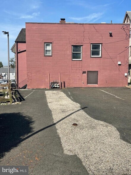 106 York Rd, Jenkintown, PA à louer - Photo de l’immeuble – Image 2 sur 26