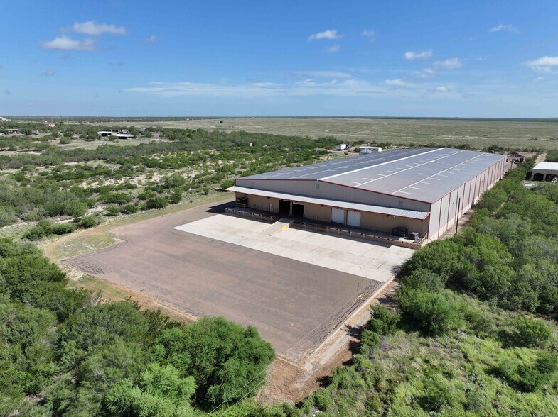 355 Webb Rd, Laredo, TX à louer - Photo de l’immeuble – Image 1 sur 5