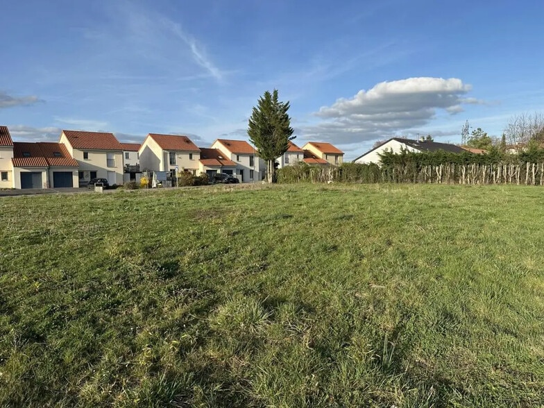 Terrain dans Fleury à vendre - Photo de l’immeuble – Image 2 sur 7