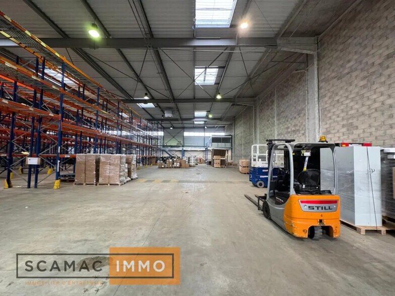 Industriel/Logistique dans LIEUSAINT à louer - Photo de l’immeuble – Image 1 sur 5