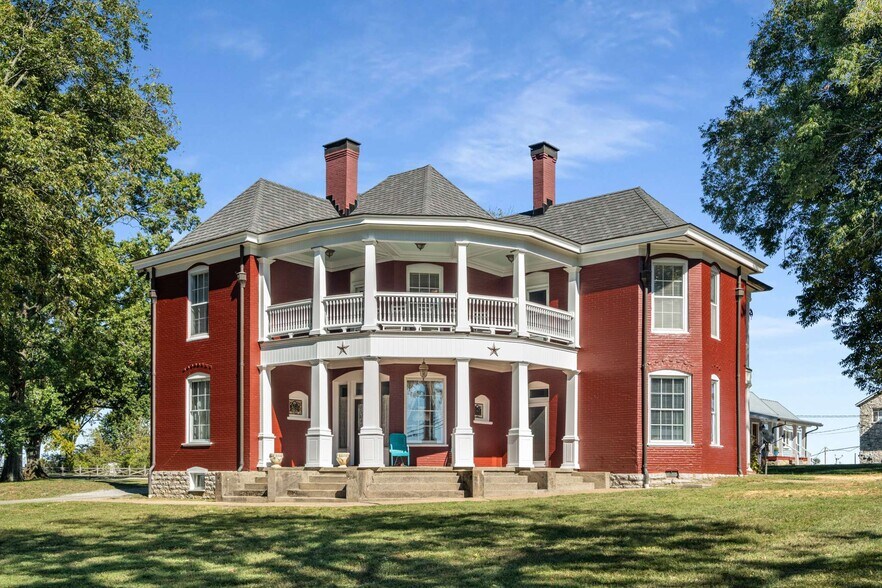 319 E Hill Ave, Lewisburg, TN à vendre - Photo principale – Image 1 sur 1