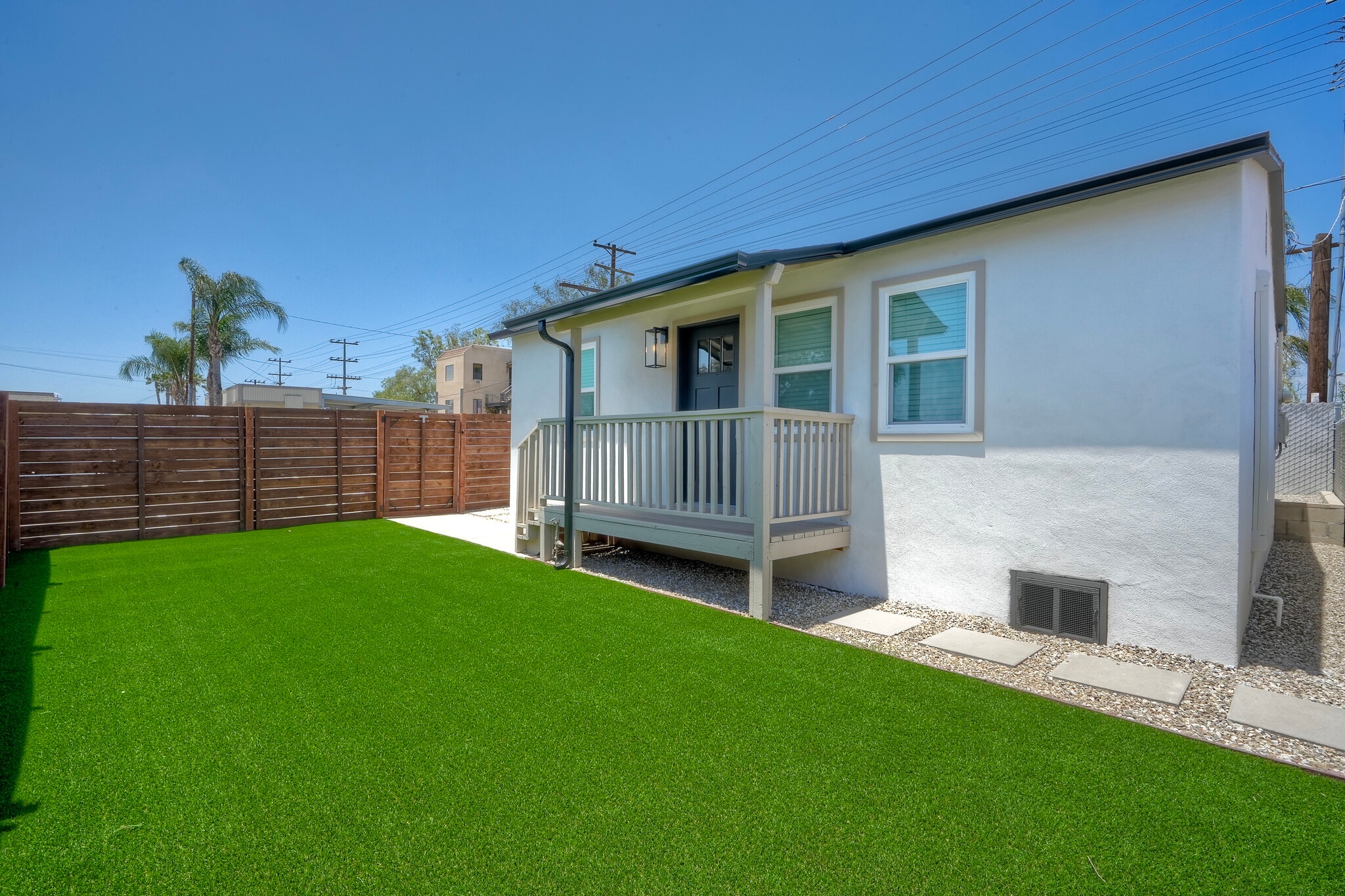 1045 Main St, Ramona, CA à louer Photo intérieure– Image 1 sur 20