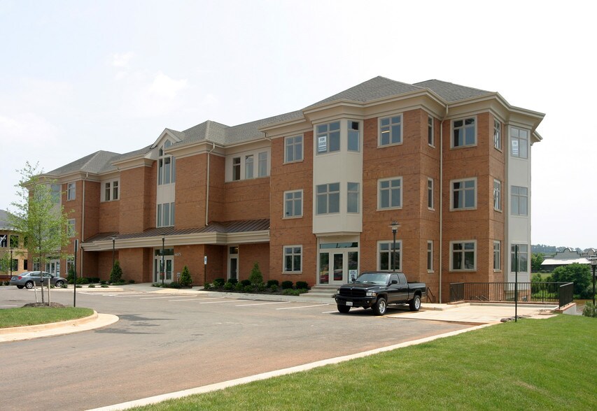 46175 Westlake Dr, Sterling, VA à vendre - Photo de l’immeuble – Image 2 sur 42