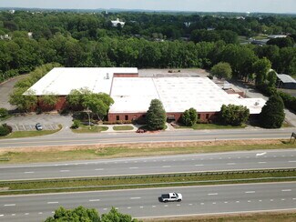 Plus de détails pour 400 National Blvd, Lexington, NC - Industriel/Logistique à vendre