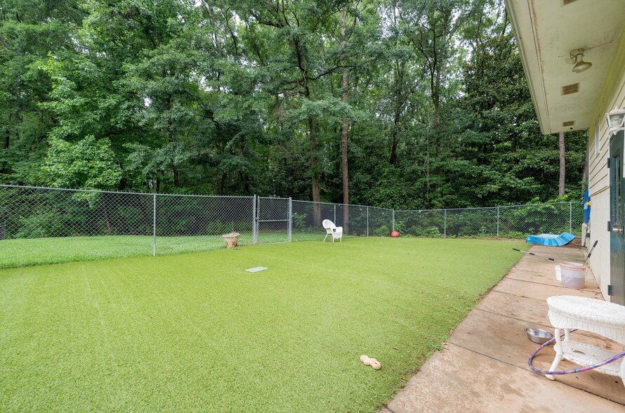 22 Jefferson Pl, Newnan, GA à vendre - Photo de l’immeuble – Image 3 sur 17