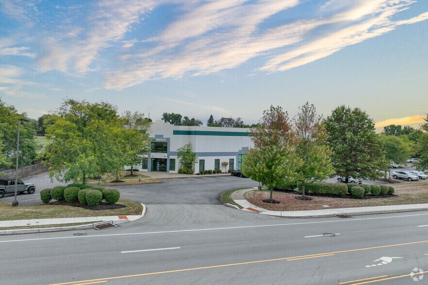 1253 Freedom Rd, Cranberry, PA à louer - Photo de l’immeuble – Image 2 sur 5