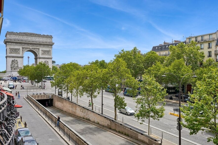 12-14 Avenue De La Grande Armée, Paris à louer - Photo de l’immeuble – Image 2 sur 9