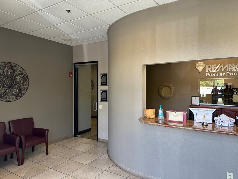 5476 Reno Corporate Dr, Reno, NV à louer - Photo intérieure – Image 3 sur 12