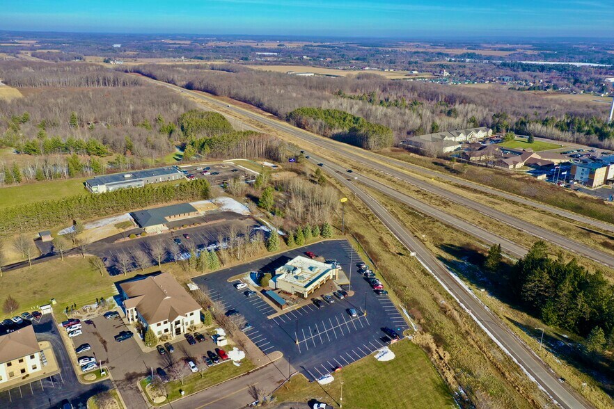 2023 Cenex Dr, Rice Lake, WI à louer - Photo de l’immeuble – Image 3 sur 6
