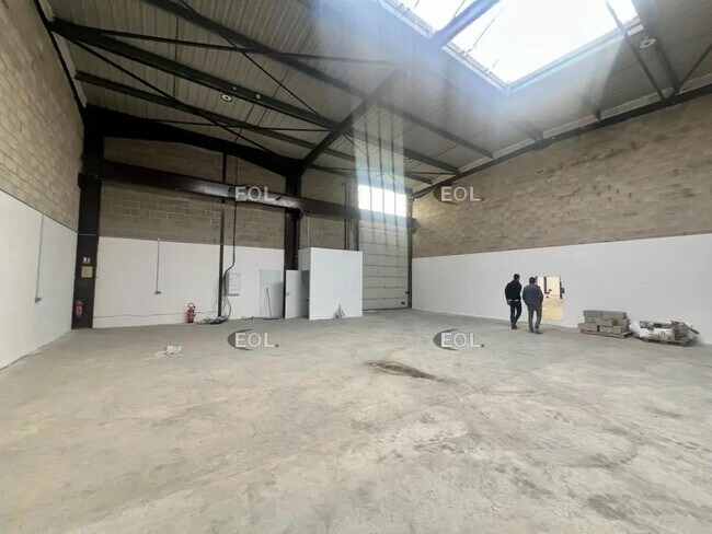 Plus de détails pour Industriel/Logistique à louer