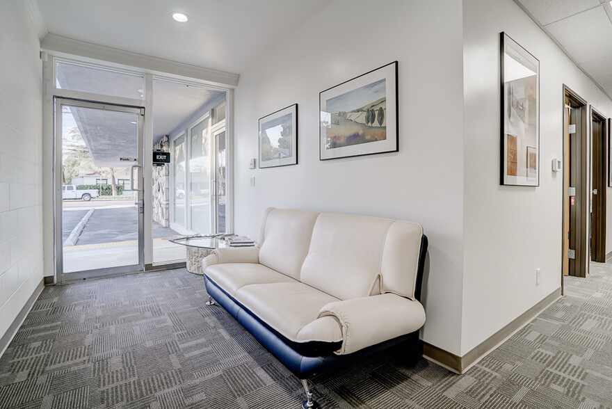 4010 Merrill Ave, Riverside, CA à louer - Photo intérieure – Image 3 sur 10