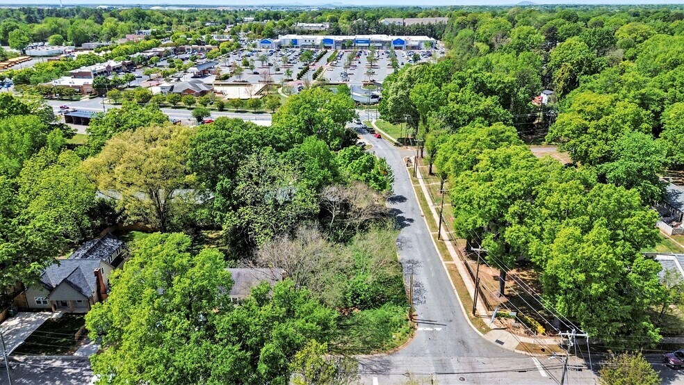 Weyland Ave, Charlotte, NC à vendre - Photo de l’immeuble – Image 2 sur 19