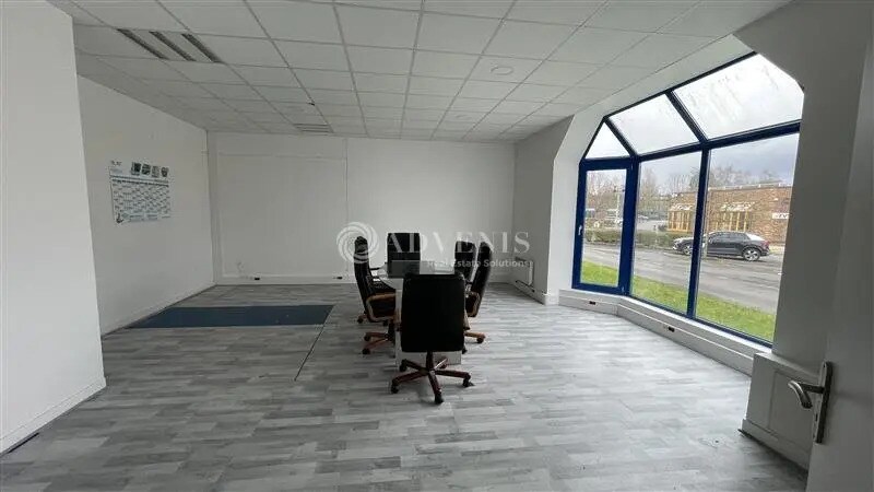 Local d’activités dans Croissy-Beaubourg à louer Photo intérieure– Image 1 sur 12