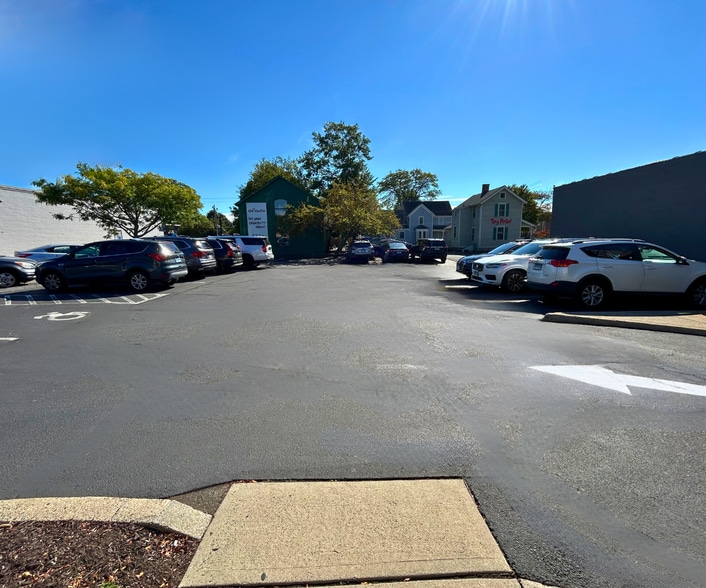 1643 Post Rd, Fairfield, CT à vendre - Photo de l’immeuble – Image 3 sur 8