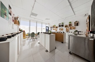 Plus de détails pour 2207-2211 Coral Way, Coral Gables, FL - Local commercial à louer
