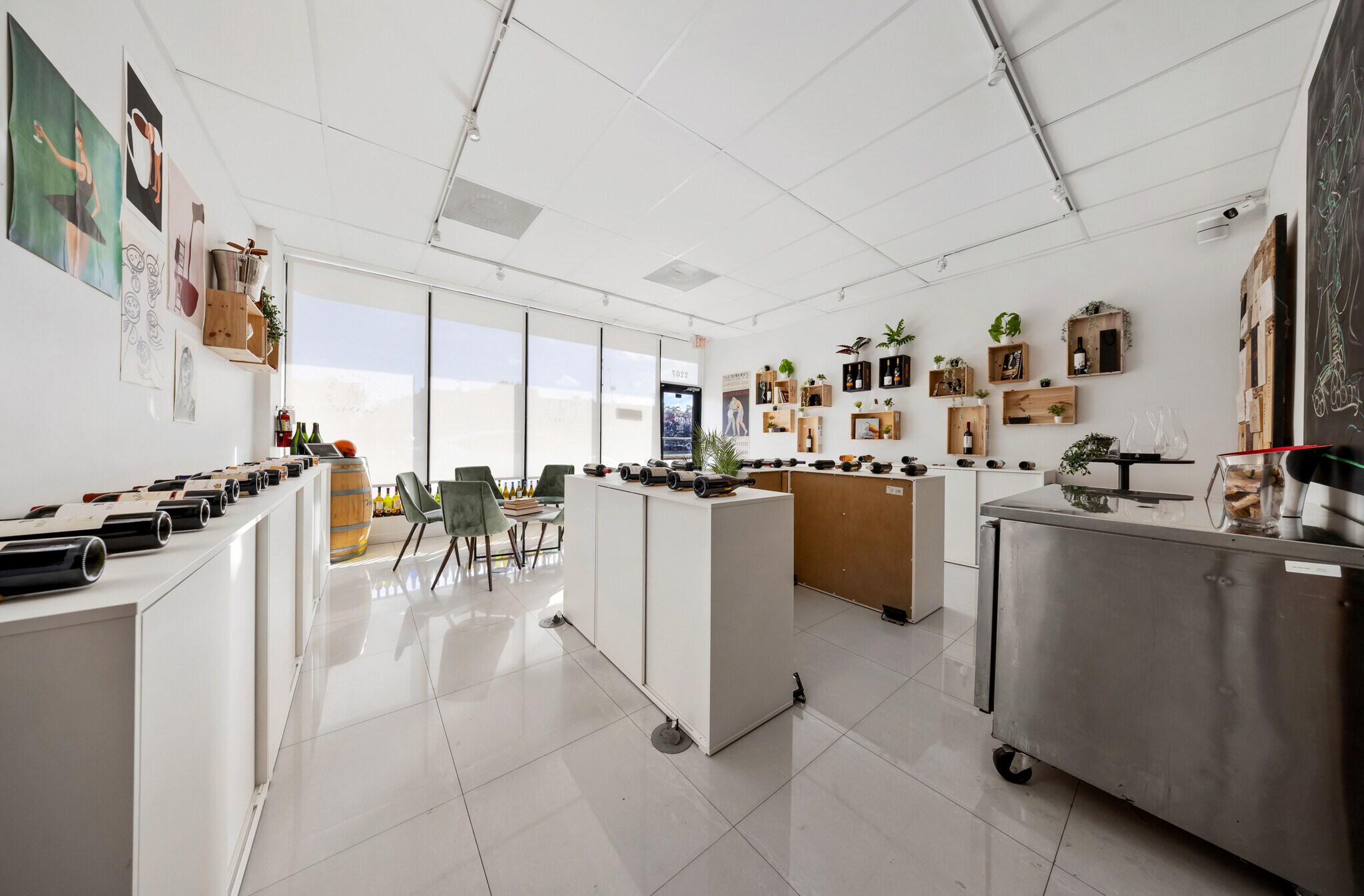 2207-2211 Coral Way, Coral Gables, FL à louer Photo de l’immeuble– Image 1 sur 21