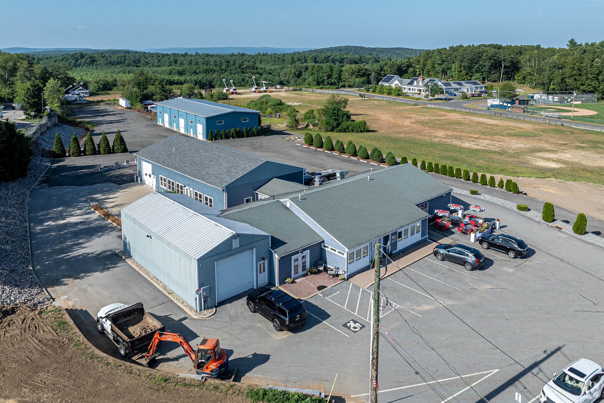 280 Spielman Hwy, Burlington, CT à louer Photo de l’immeuble– Image 1 sur 3