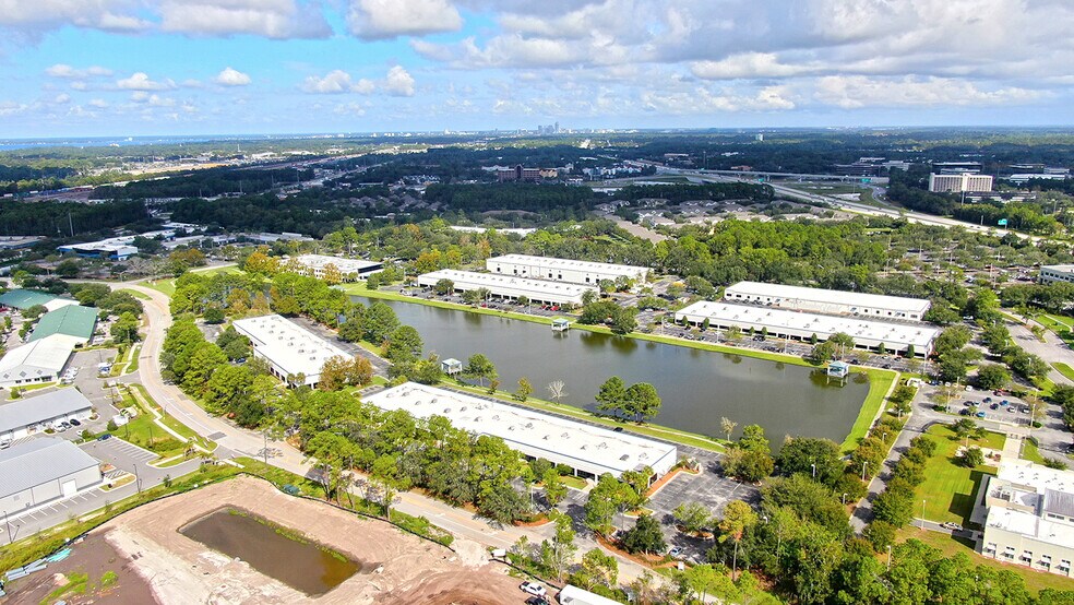 8211 Cypress Plaza Dr, Jacksonville, FL à louer - Aérien – Image 2 sur 12