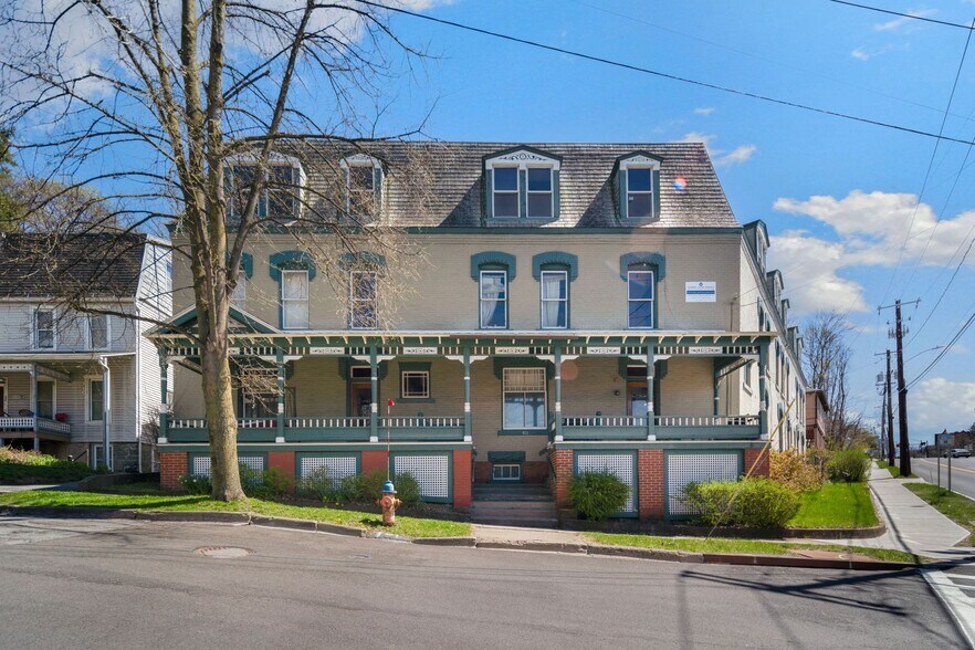 101 N Quarry St, Ithaca, NY à vendre - Photo de l’immeuble – Image 2 sur 17