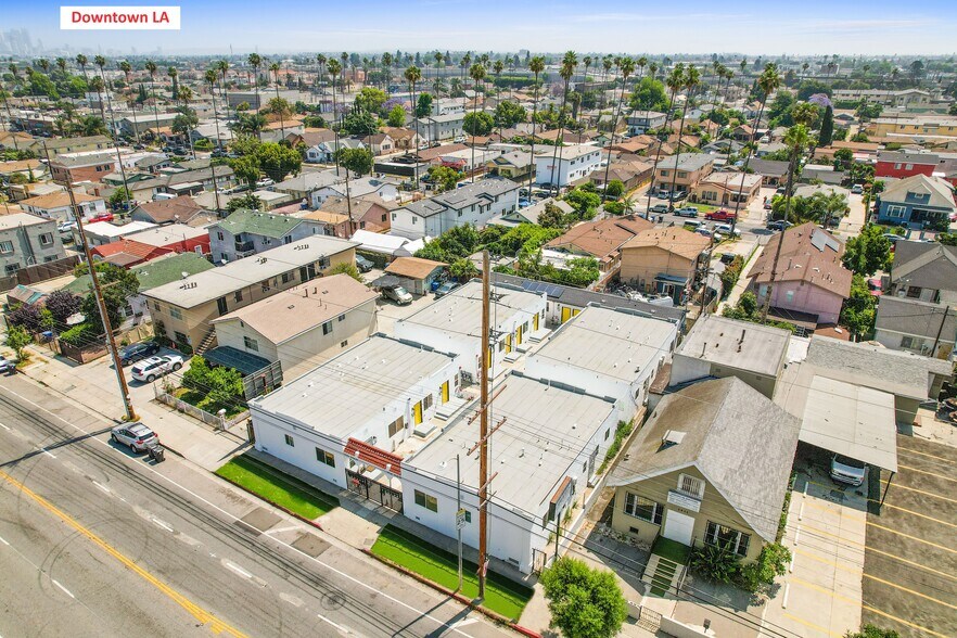 5926 S Hoover St, Los Angeles, CA à vendre - Photo de l’immeuble – Image 2 sur 26