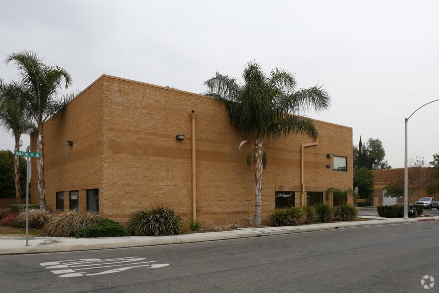 954 Dalton Rd, Riverside, CA à louer - Photo de l’immeuble – Image 2 sur 4