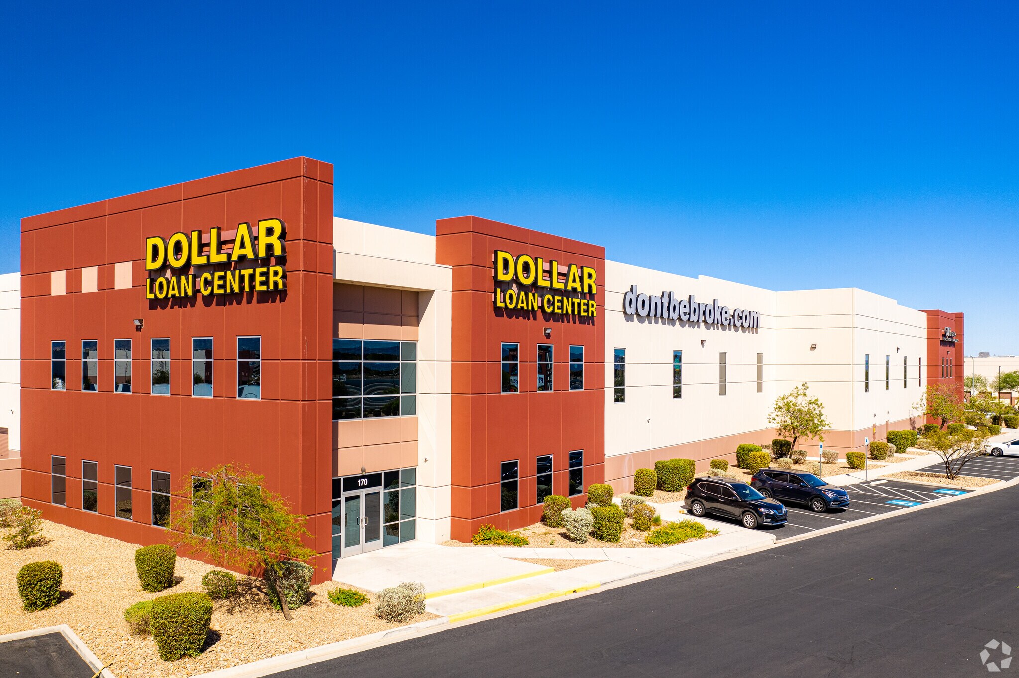 7465 W Sunset Rd, Las Vegas, NV à louer Photo principale– Image 1 sur 23