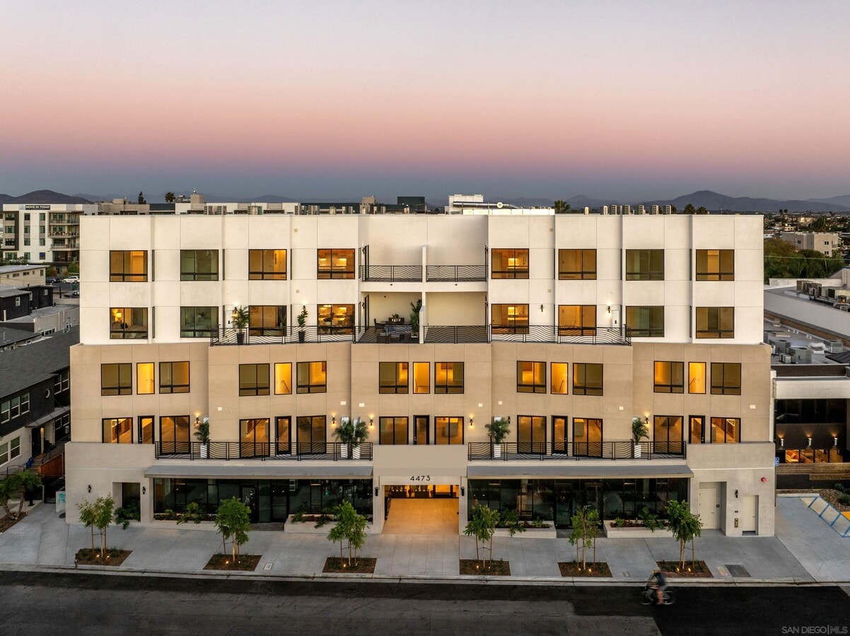 4473 30th St, San Diego, CA 92116 - Lot 103 - - Photo intérieure - Image 2 of 3