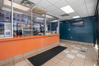 38-48 N Main St, Norwalk, CT à louer Photo intérieure– Image 1 sur 7