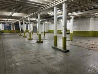 Plus de détails pour 3735 W Belmont Ave, Chicago, IL - Local d'activités à louer