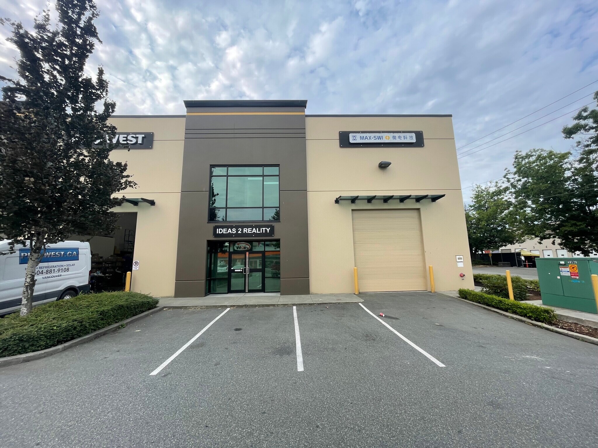 19840 96th Ave, Langley Twp, BC à louer Photo de l’immeuble– Image 1 sur 9