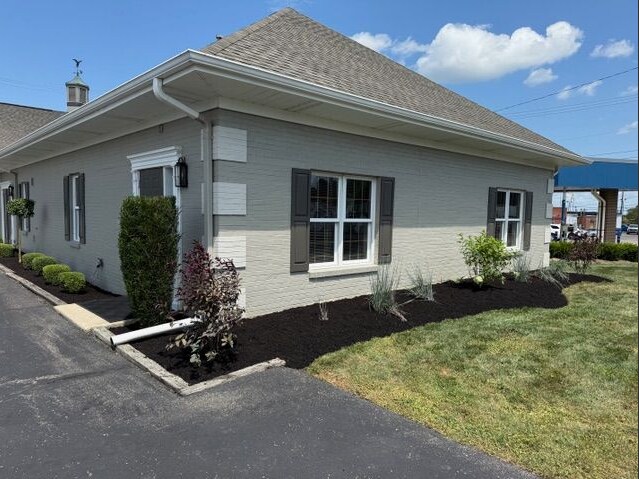 211 Kenbrook Dr, Vandalia, OH à louer - Photo de l’immeuble – Image 2 sur 17