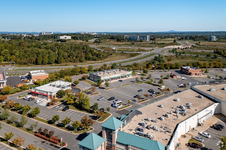 20020-20070 Ashbrook Commons Plz, Ashburn, VA à louer - Aérien – Image 3 sur 3